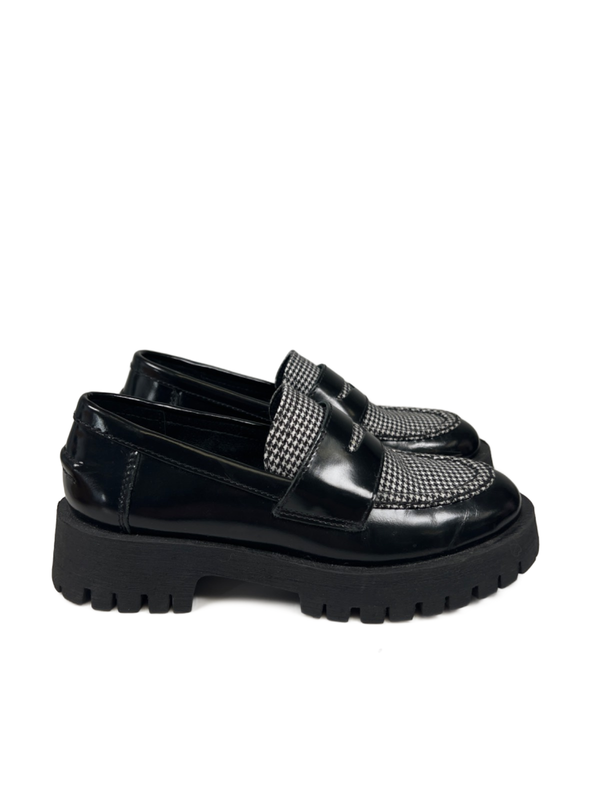 Steve Madden Women's Black/White Lawrence Houndstooth Chunky Loafers - 6