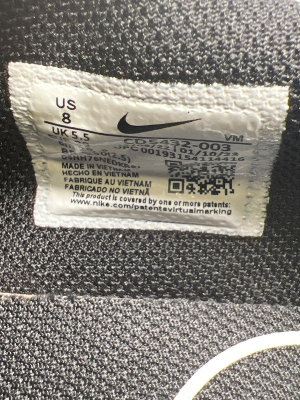 Nike Women's Black/White Air Max Excee Lace Up Sneakers - 8 image 7