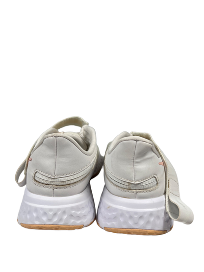 Nike Women's White/Coral Revolution 5 Flyease Running Shoes - 9 image 4