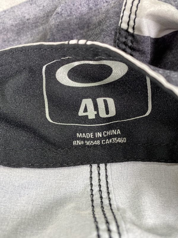 Oakley Men's Black/Beige Striped Unlined Swim Shorts - 40 image 3