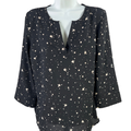 41 Hawthorn Women's Black Star Print 3/4 Roll Sleeve V-Neck Blouse - S
