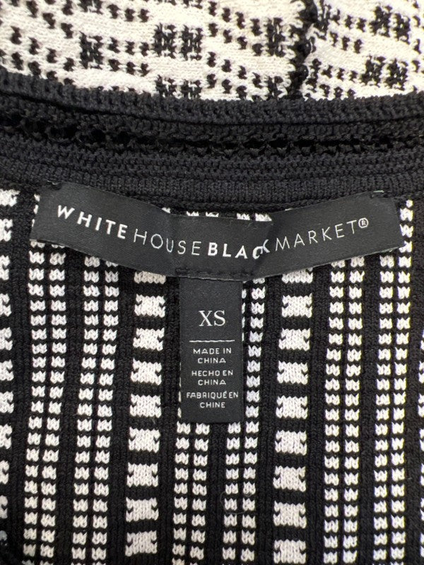 White House Black Market Women's White Sleeveless Peplum Blouse - XS image 3