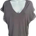 Day Trip Buckle Women’s Gray Short Sleeve V-Neck Shirt - XS