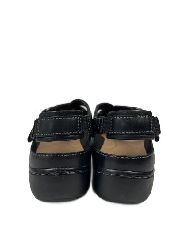 Clarks Women's Black Leather Cora Dream Closed Toe Slingback Sandals - 8.5 image 4