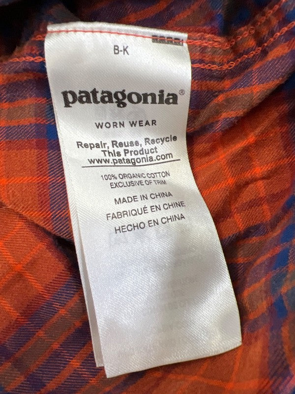 Patagonia Men’s Orange/Blue Plaid Long Sleeve Button Up Shirt - M image 4