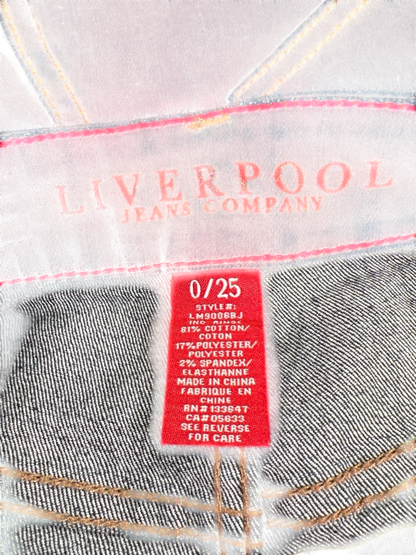 Liverpool Women's Dark Wash Linda Denim Jean Shorts - 0/25 image 3