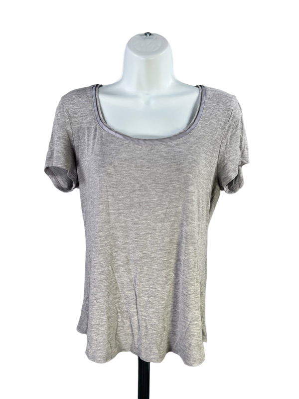 White House Black Market Women's Gray Scoop Neck Short Sleeve Tee Shirt - M