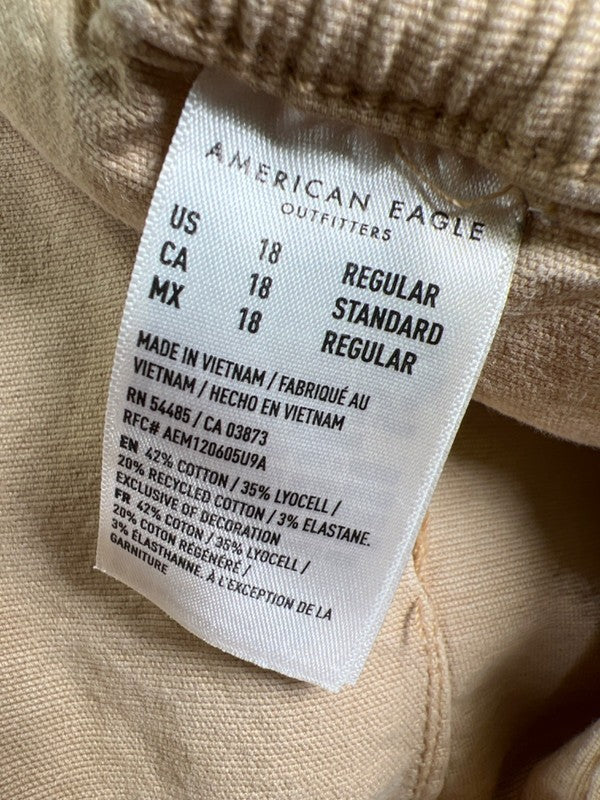 American Eagle Women's Beige Cargo Pocket Pants - 18 image 4