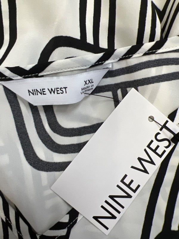 Nine West Women's Black/White Geometric V Neck Short Sleeve Blouse - XXL image 3