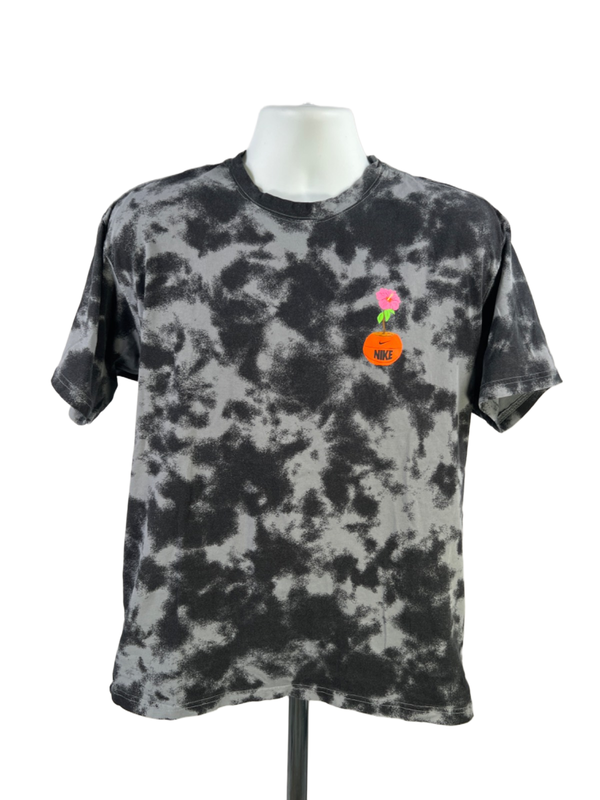 Nike Men's Black/Gray Loose Fit Basketball Graphic Short Sleeve Tee Shirt - M