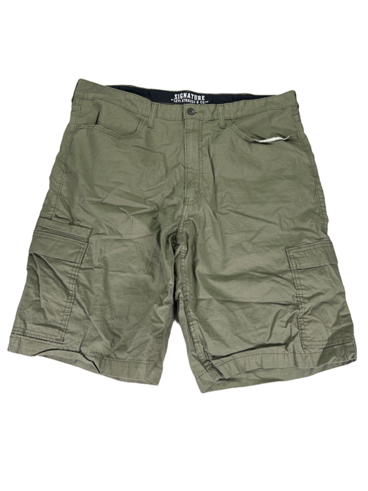 Levi's Men's Green Signature Classic Cargo Shorts - 40