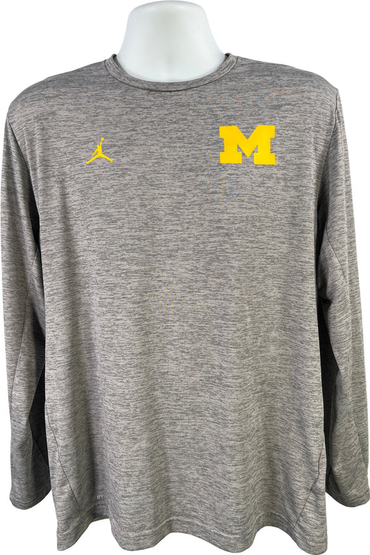 Nike Jordan Men’s Gray U of M Michigan Long Sleeve Athletic Shirt - L