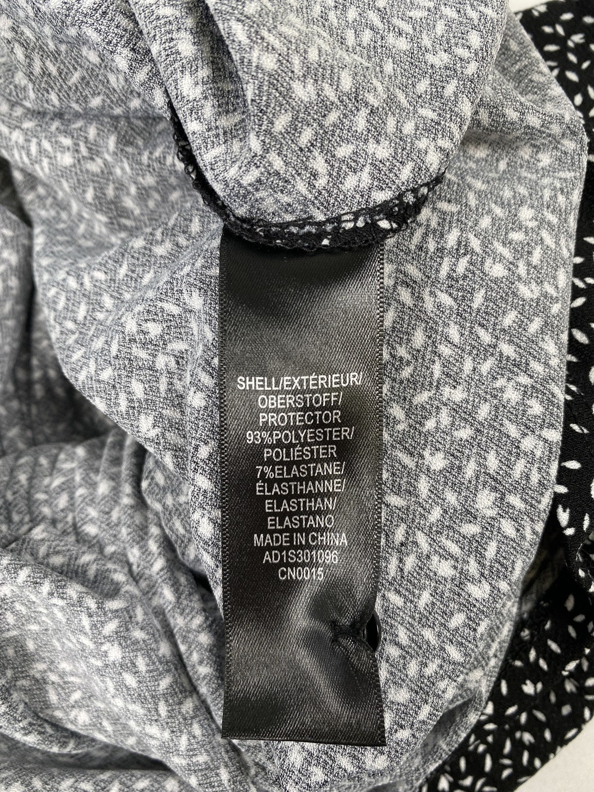 Adrianna Papell Women’s Black Short Ruffle Sleeve Blouse - S