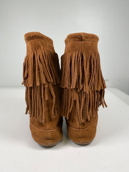 Minnetonka Women’s Brown Suede Double Fringe Pull On Mid Calf Boots - 7.5