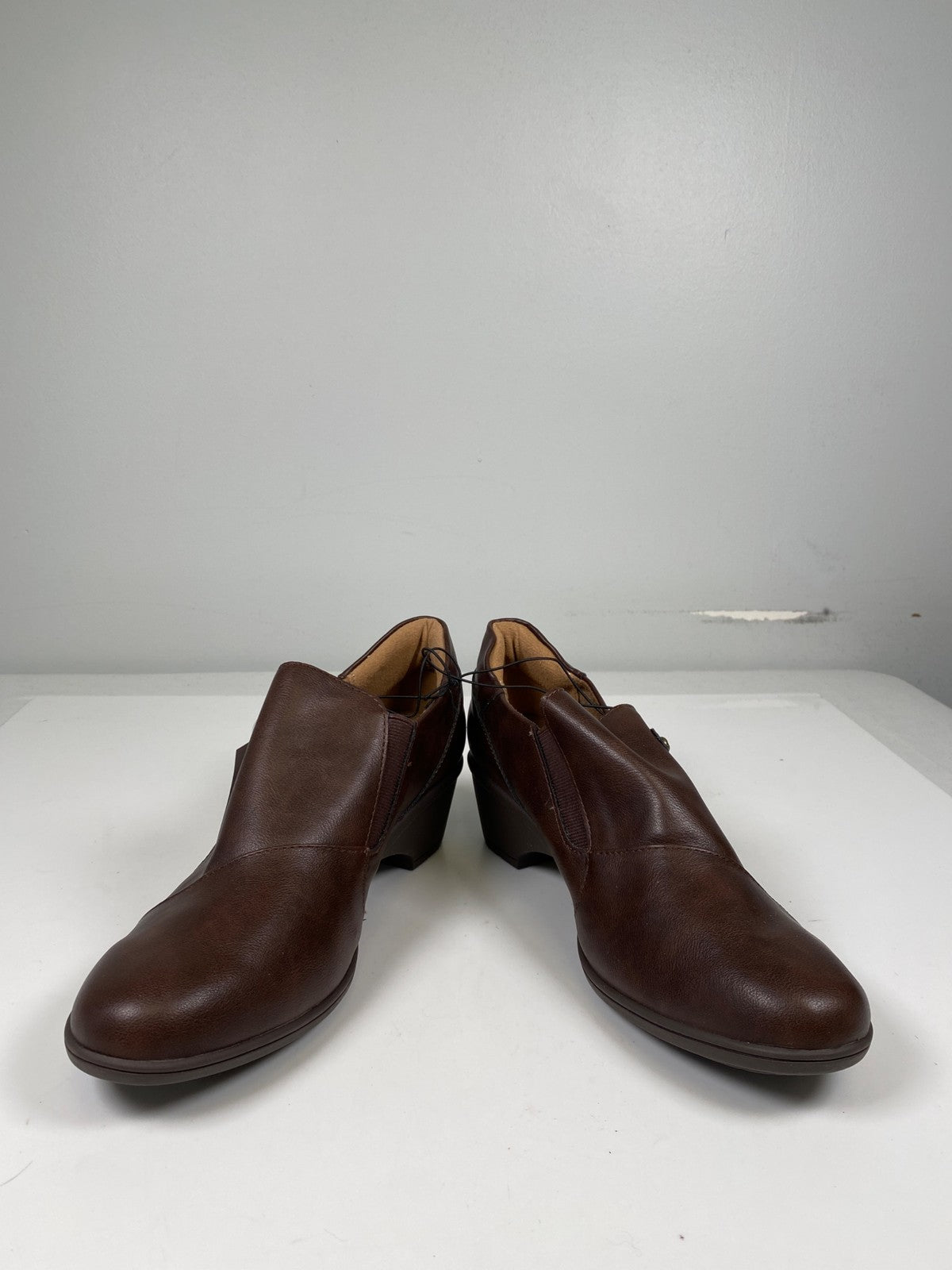 JBU Women’s Brown Faux Leather Kyley Low Heel Ankle Booties - 9