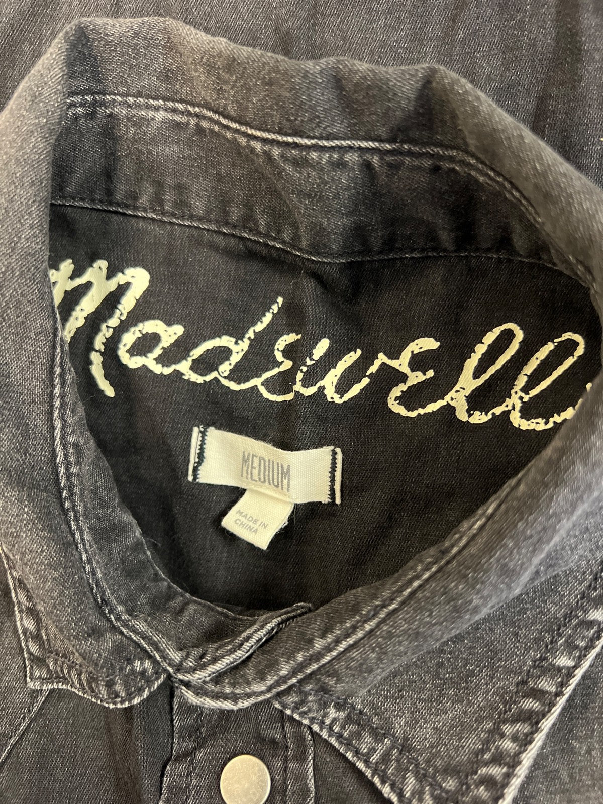 Madewell Women’s Black Snap Button Long Sleeve Shirt - M