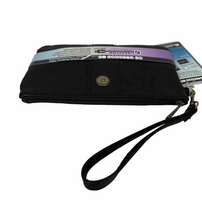 NEW Stone Mountain Black Leather Wristlet Wallet with Power Bank