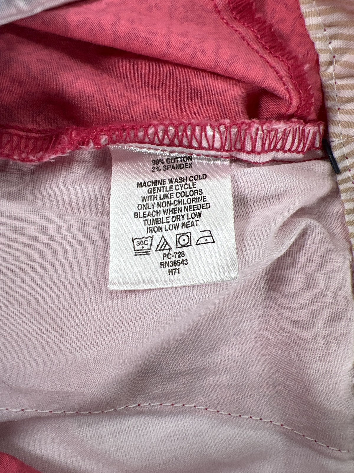 NEW Izod Women’s Pink Hot Tropic Bermuda Walking Shorts - 14