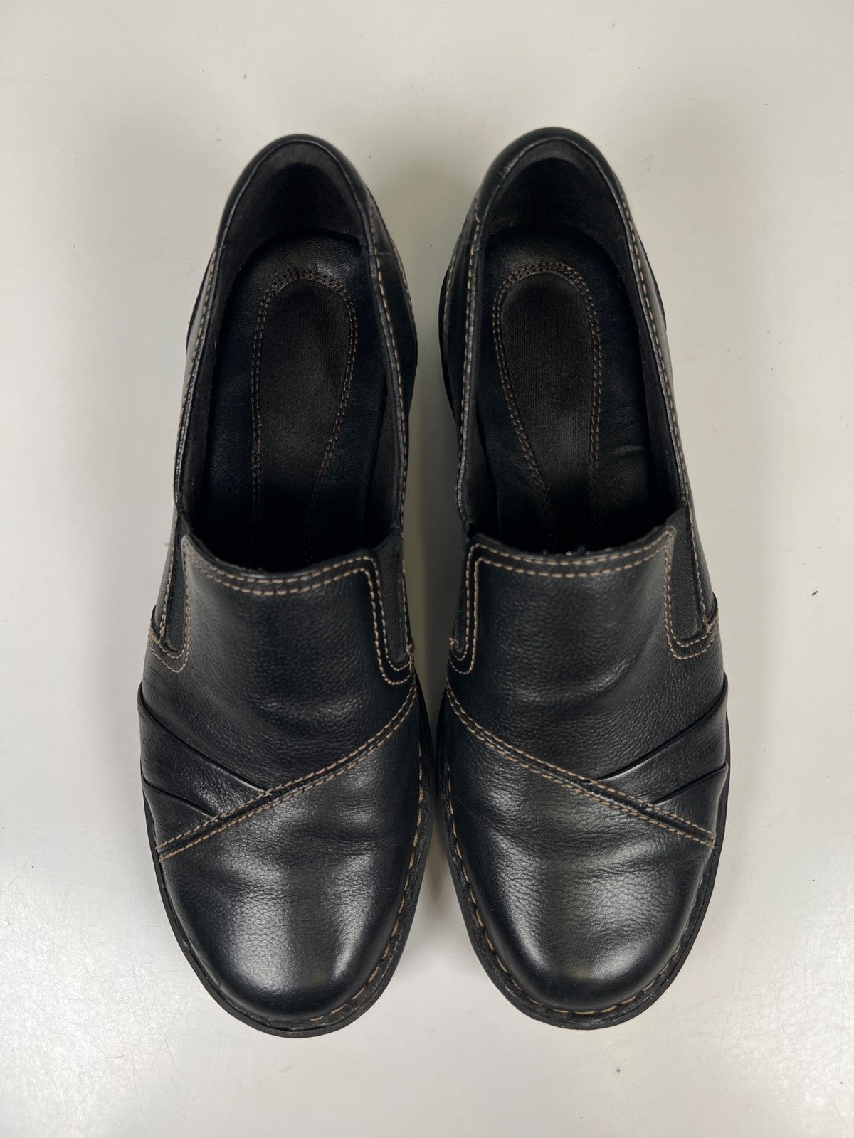 Clarks Women’s Black Leather Slip On Loafer Shoes - 8