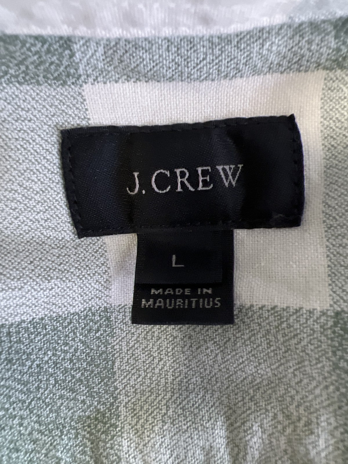 J.Crew Men’s Green/Ivory Plaid Long Sleeve Button Up Shirt - L