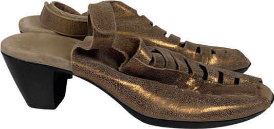 Munro Women’s Gold Metallic Open Toe Slingback Heeled Sandals - 8