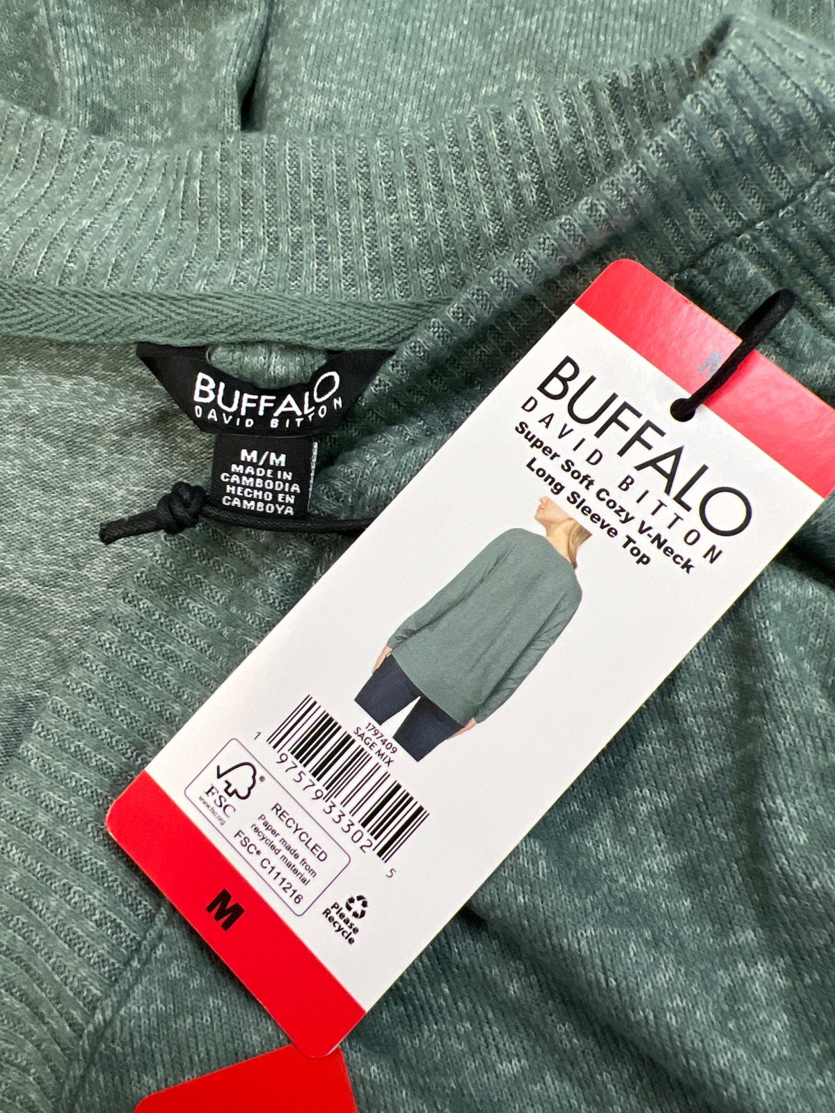 Buffalo Women’s Green Super Soft Cozy V-Neck Long Sleeve Shirt - M