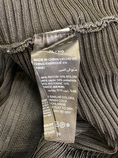 White House Black Market Women’s Black Ribbed 3/4 Sleeve V-Neck Sweater - XL