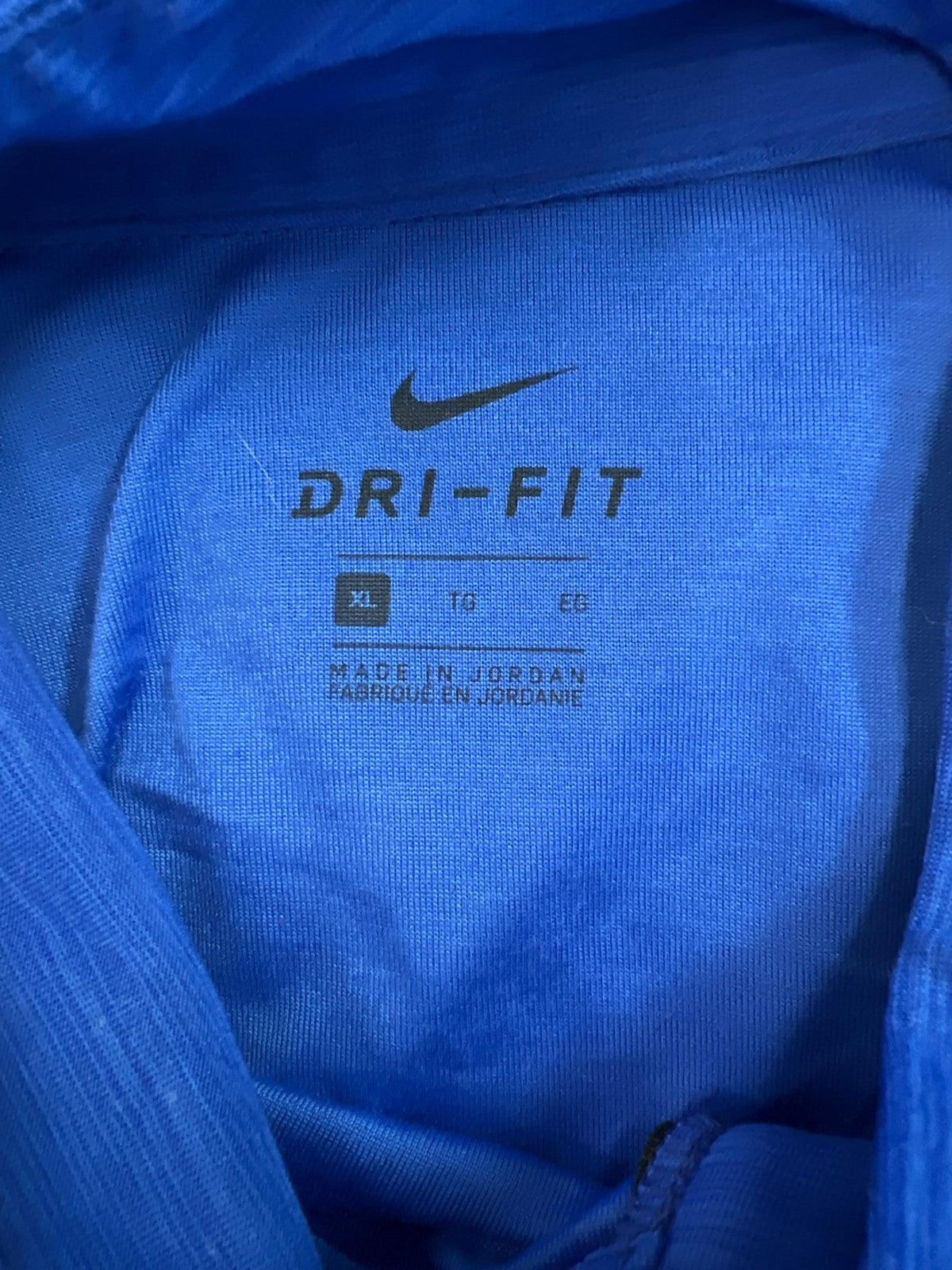 Nike Men’s Blue Dri-Fit Long Sleeve 1/4 Zip Breathe Pullover Athletic Shirt - XL