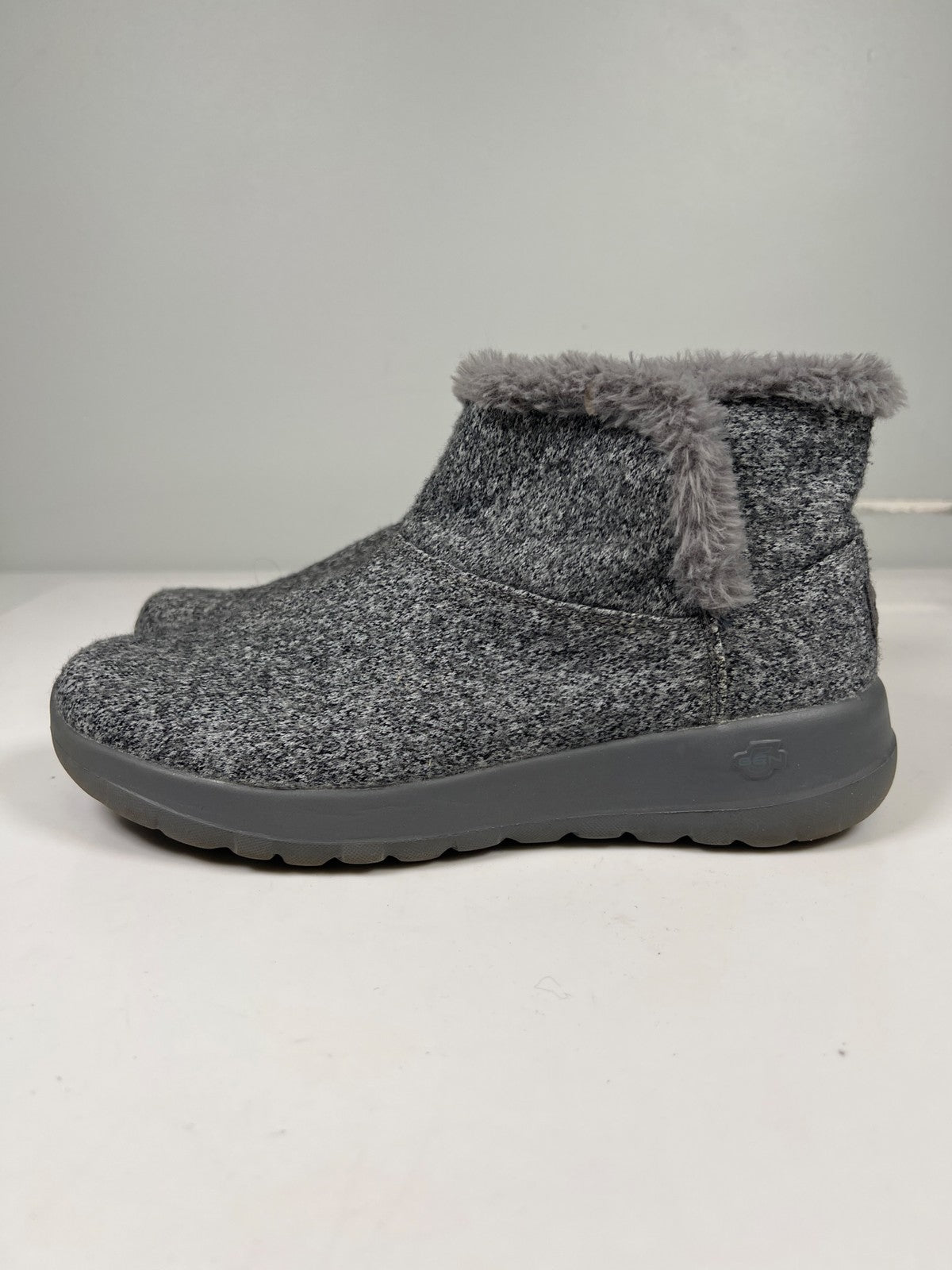 Skechers Women’s Gray On The Go Joy Chukka Ankle Boots - 8
