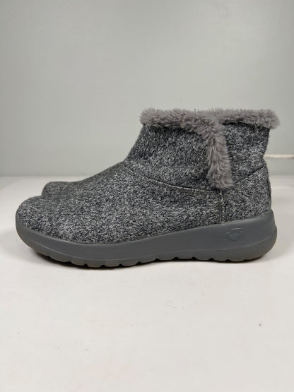 Skechers Women’s Gray On The Go Joy Chukka Ankle Boots - 8