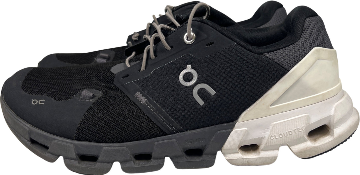 On Men’s Black Cloudflyer Pull On Athletic Running Shoes - 7.5