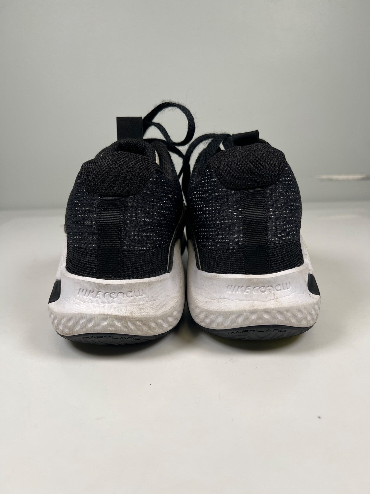 Nike Men’s Black KD Trey 5 X Athletic Basketball Shoes - 9.5