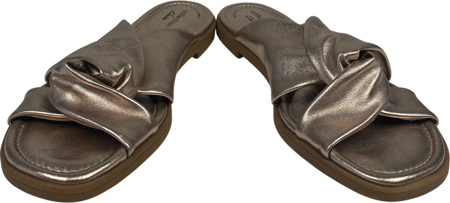 Clarks Collection Women’s Silver/Pewter Metallic Reyna Twist Flats - 8.5