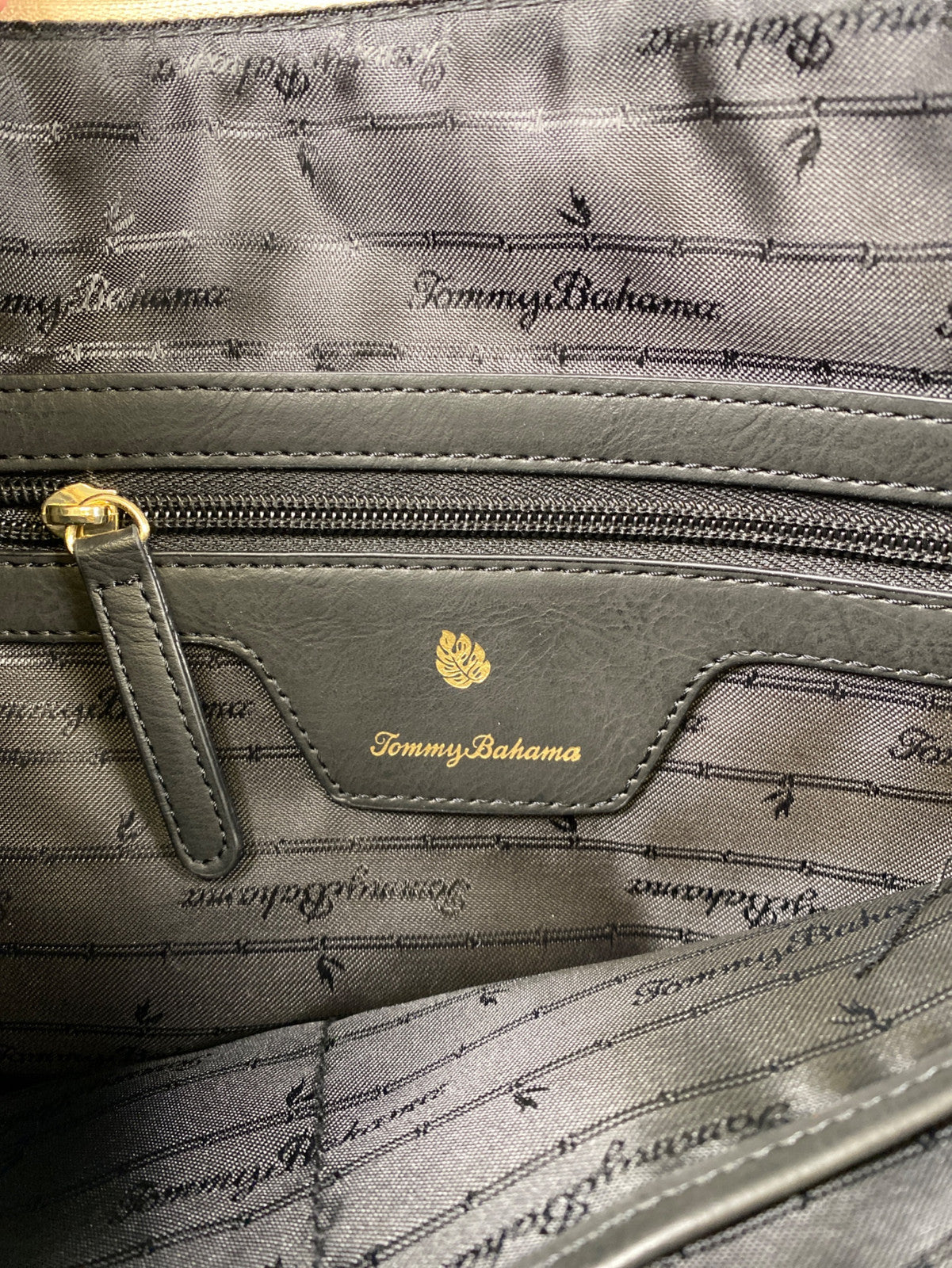 Tommy Bahama Women’s Light Beige Leather Zip Close Tote Bag Purse