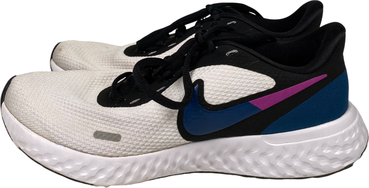 Nike Women’s White Revolution 5 Lace Up Athletic Sneakers - 8.5