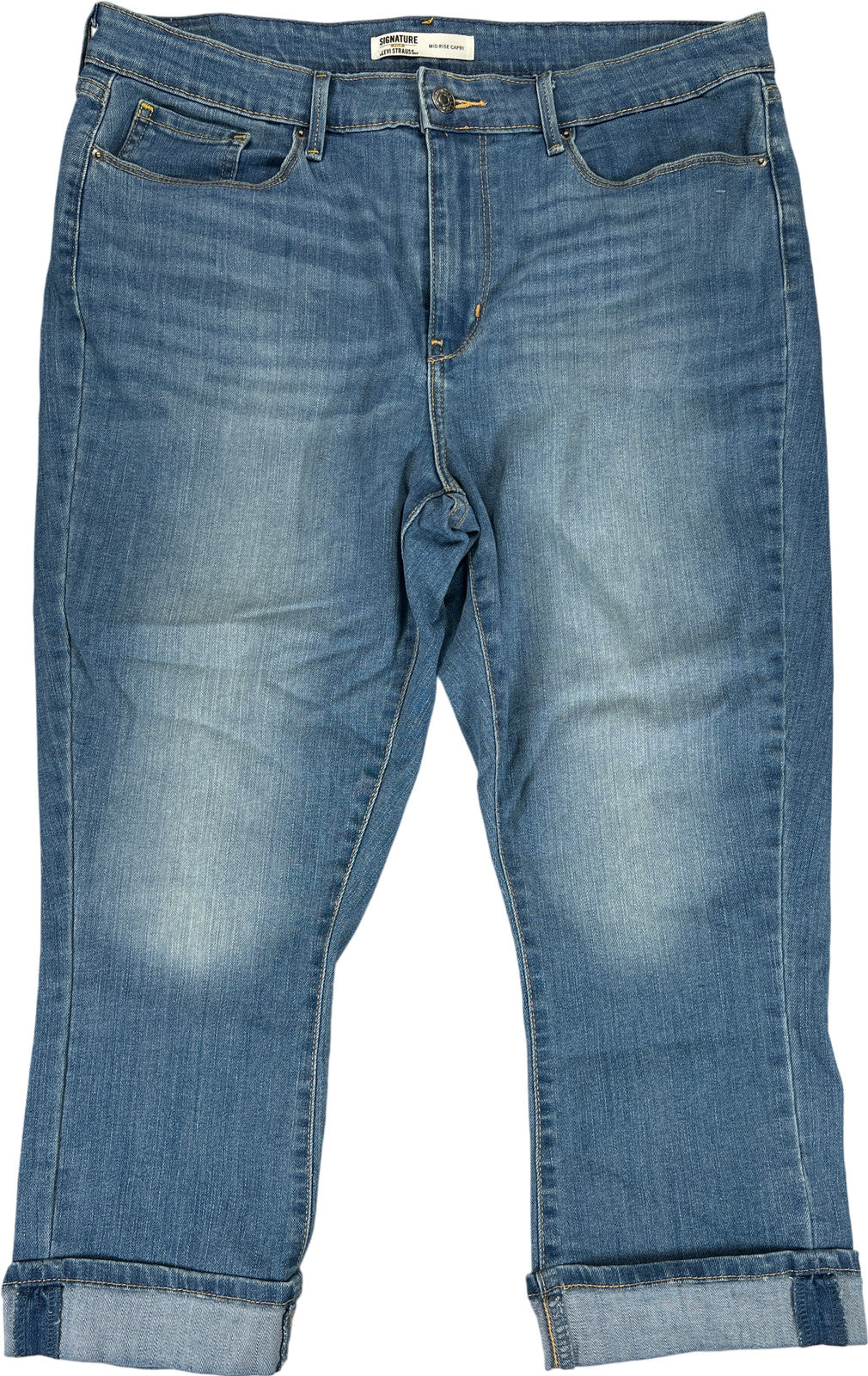 Levi’s Women’s Light Wash Mid Rise Capri Denim Jeans - 14/32