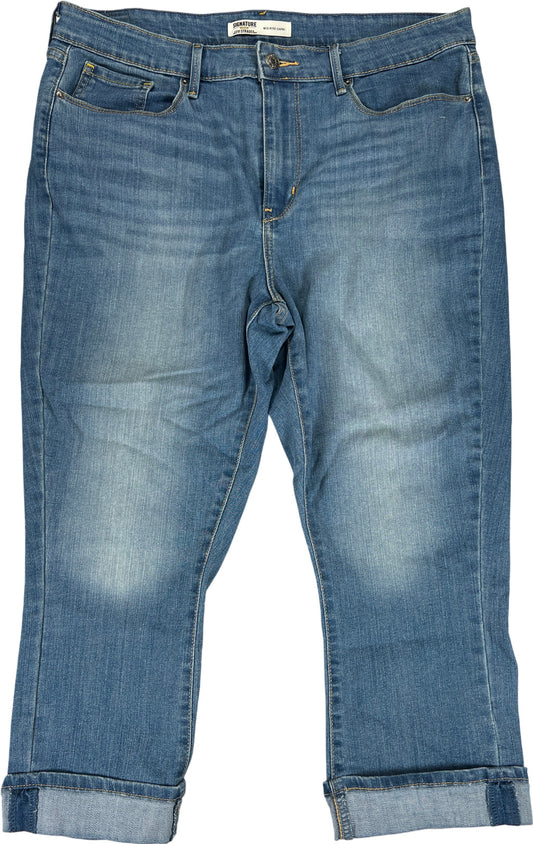 Levi’s Women’s Light Wash Mid Rise Capri Denim Jeans - 14/32