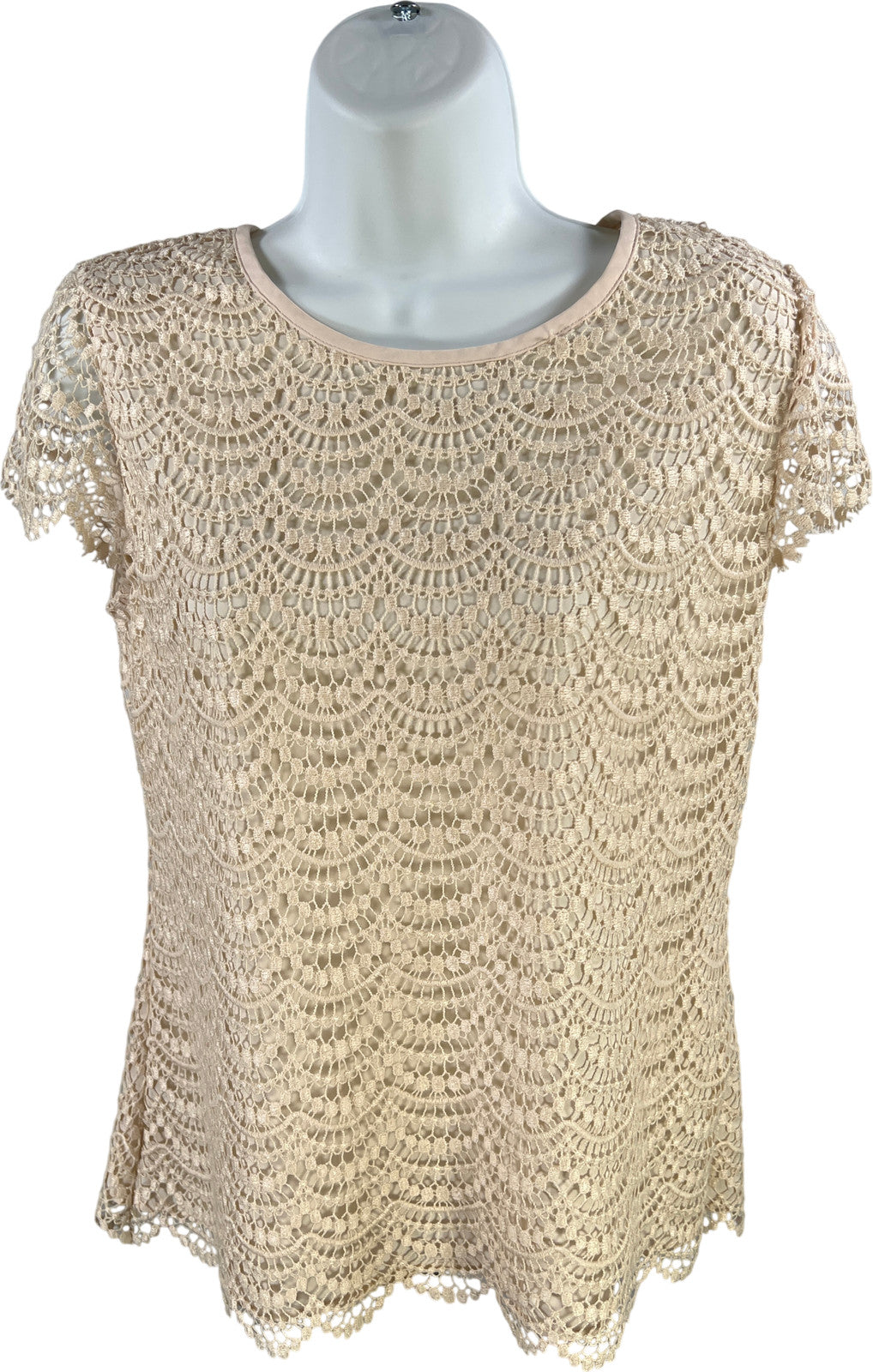 Banana Republic Women’s Ivory/Beige Lace Lined Short Sleeve Blouse - 2 Petite
