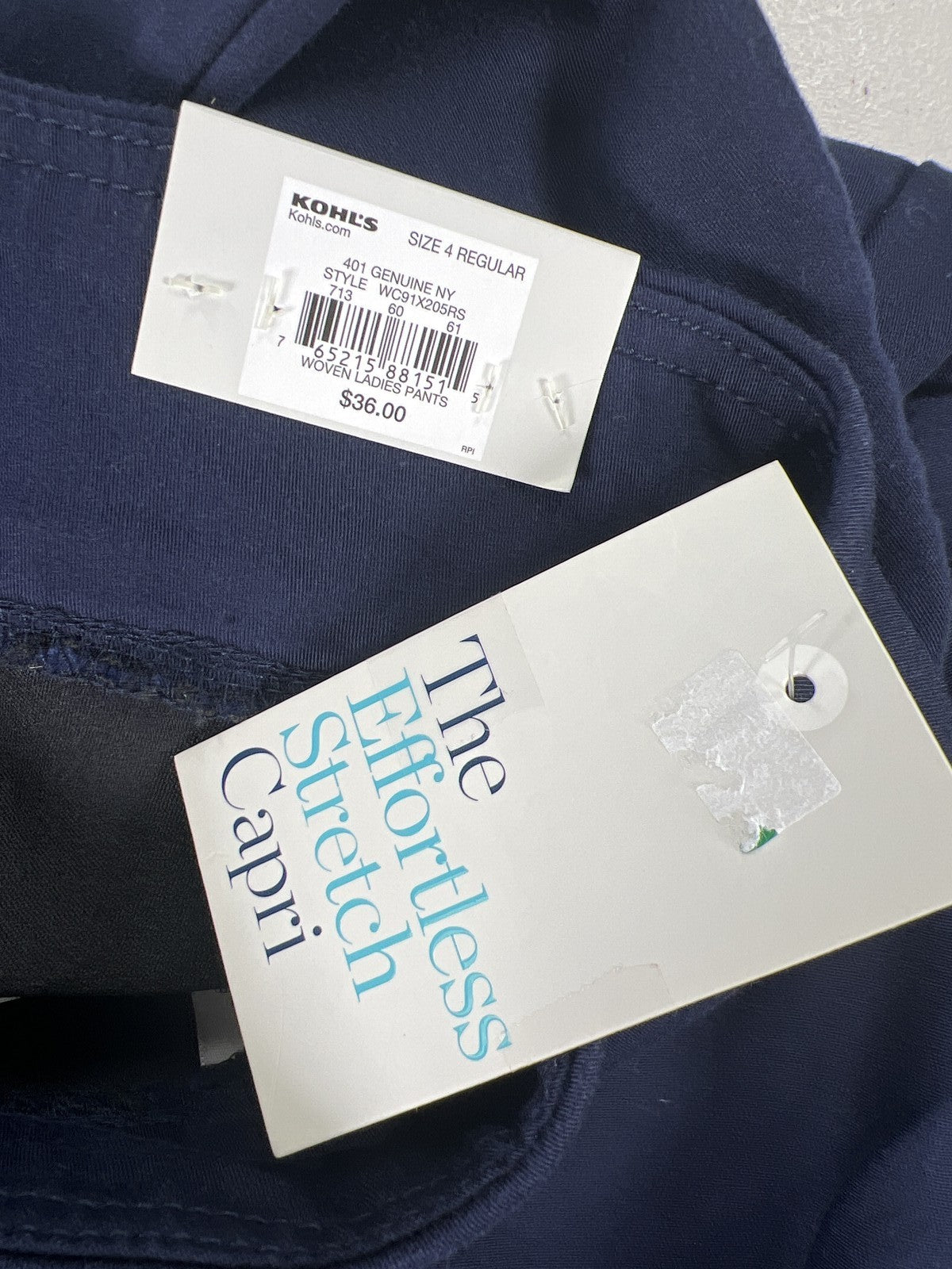 Croft and Barrow Women’s Navy Blue Stretch Capri Pull On Pants - 4