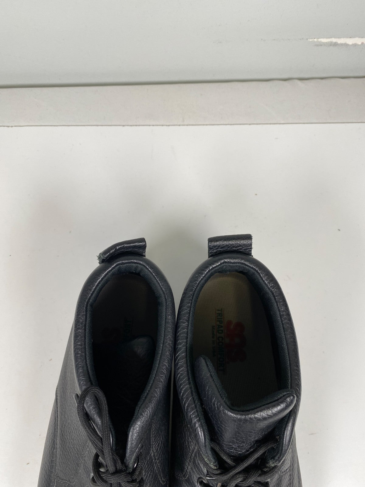 SAS Women’s Black Leather Alpine Slip Resistant Lace Up Boots - 10WW