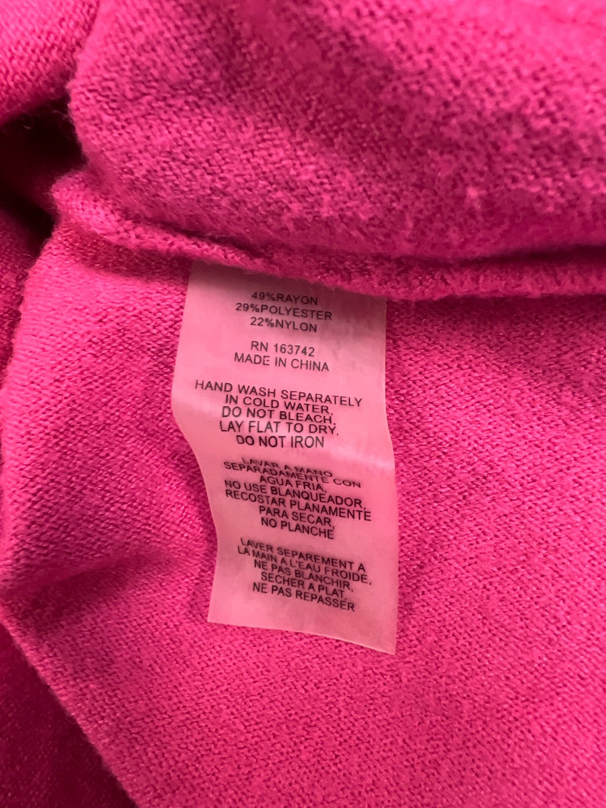 AAeda Women’s Pink Long Sleeve V-Neck Hooded Knit Shirt - S