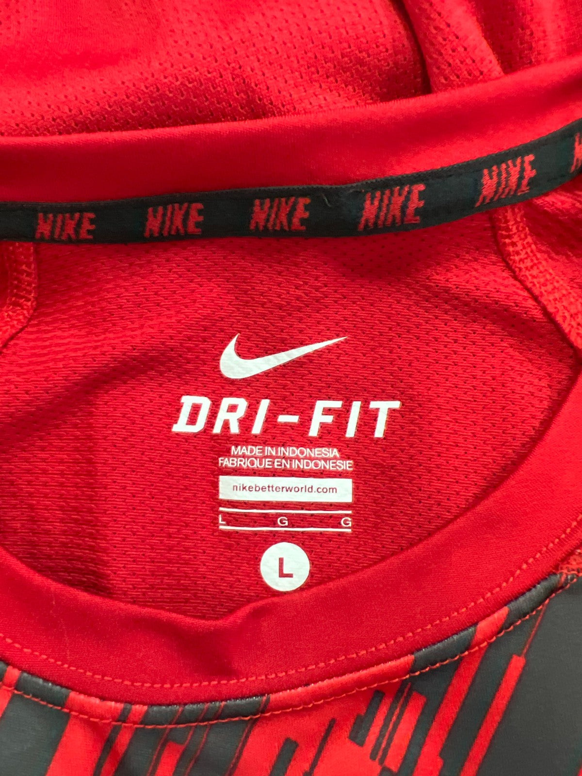 Nike Men’s Red/Gray Marbled Performance Mesh Back Athletic T-Shirt - L