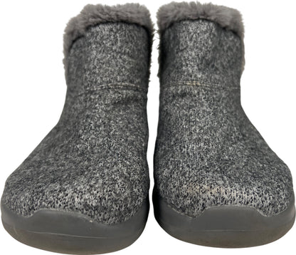 Skechers Women’s Gray On The Go Joy Chukka Ankle Boots - 8