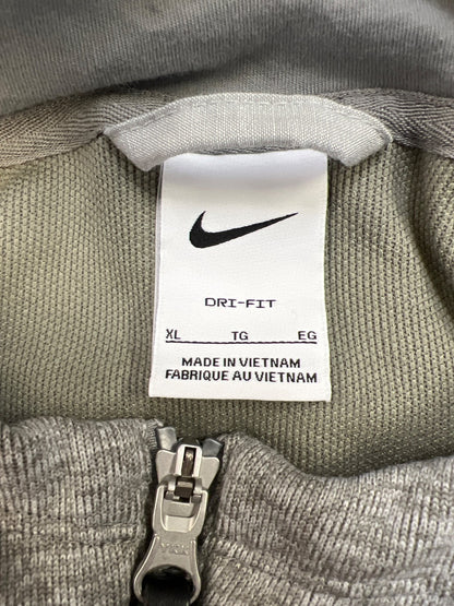 Nike Men’s Gray Dri-Fit Long Sleeve 1/4 Zip Hooded Sweatshirt. - XL
