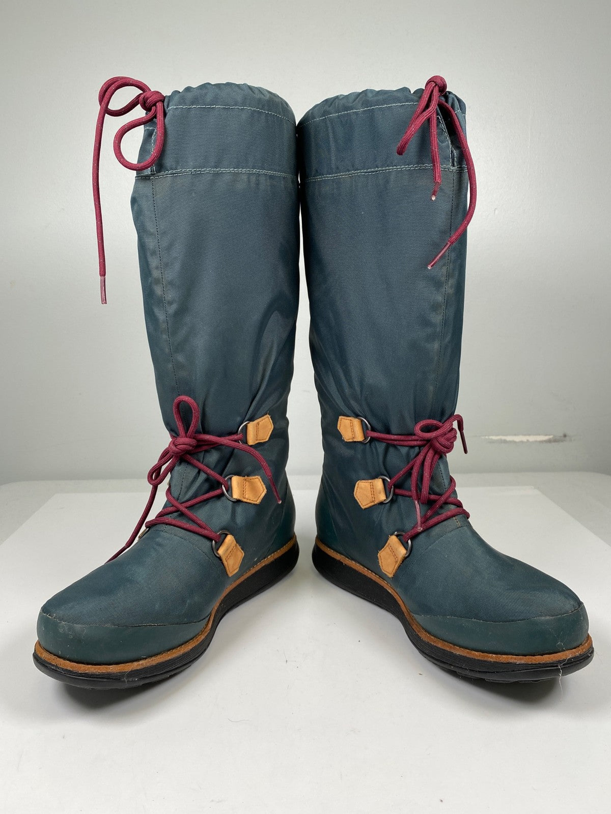 Sorel Women’s Green/Blue Vintage Waterproof Insulated Tall. Pull On Boots - 9