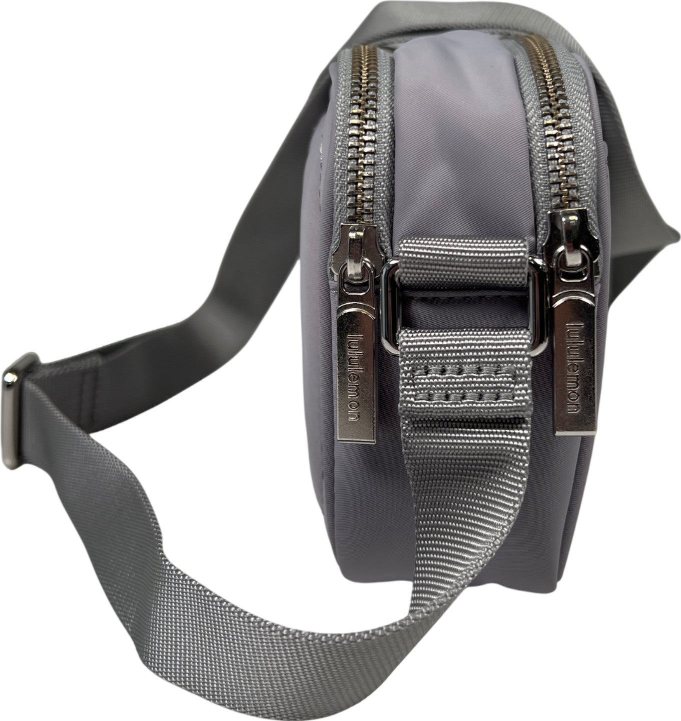 Lululemon Women’s Vapor Gray Crossbody Multi-Pocket Camera Bag Purse