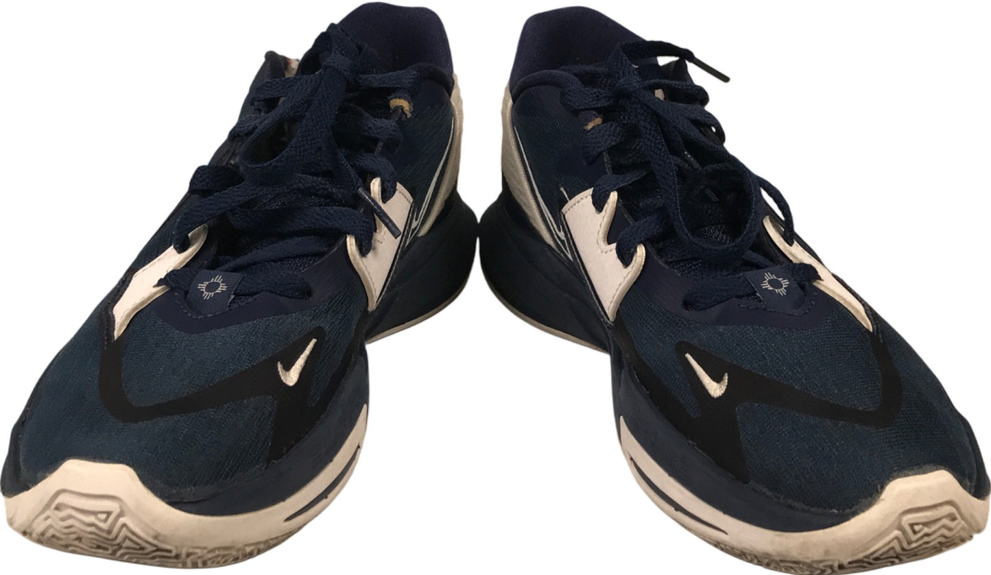 Nike Men’s Blue Midnight Kylie Low Lace Up Basketball Sneakers - 6