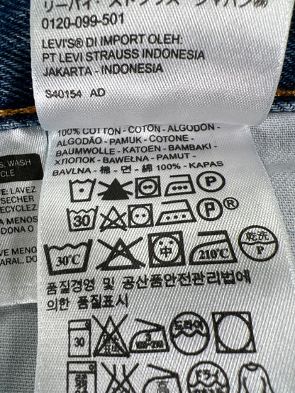 Levi’s Men’s Light Wash 505 Regular Fit Denim Jeans - 38x32