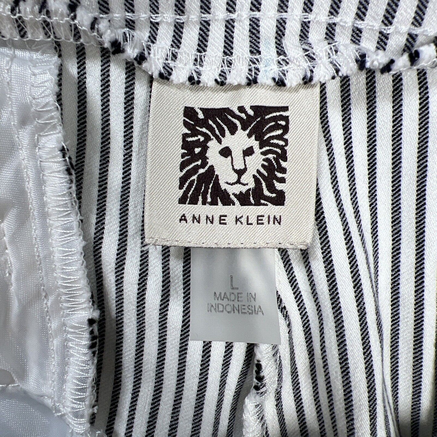 Anne Klein Women's White/Gray Striped Cropped Pull On Pants - L