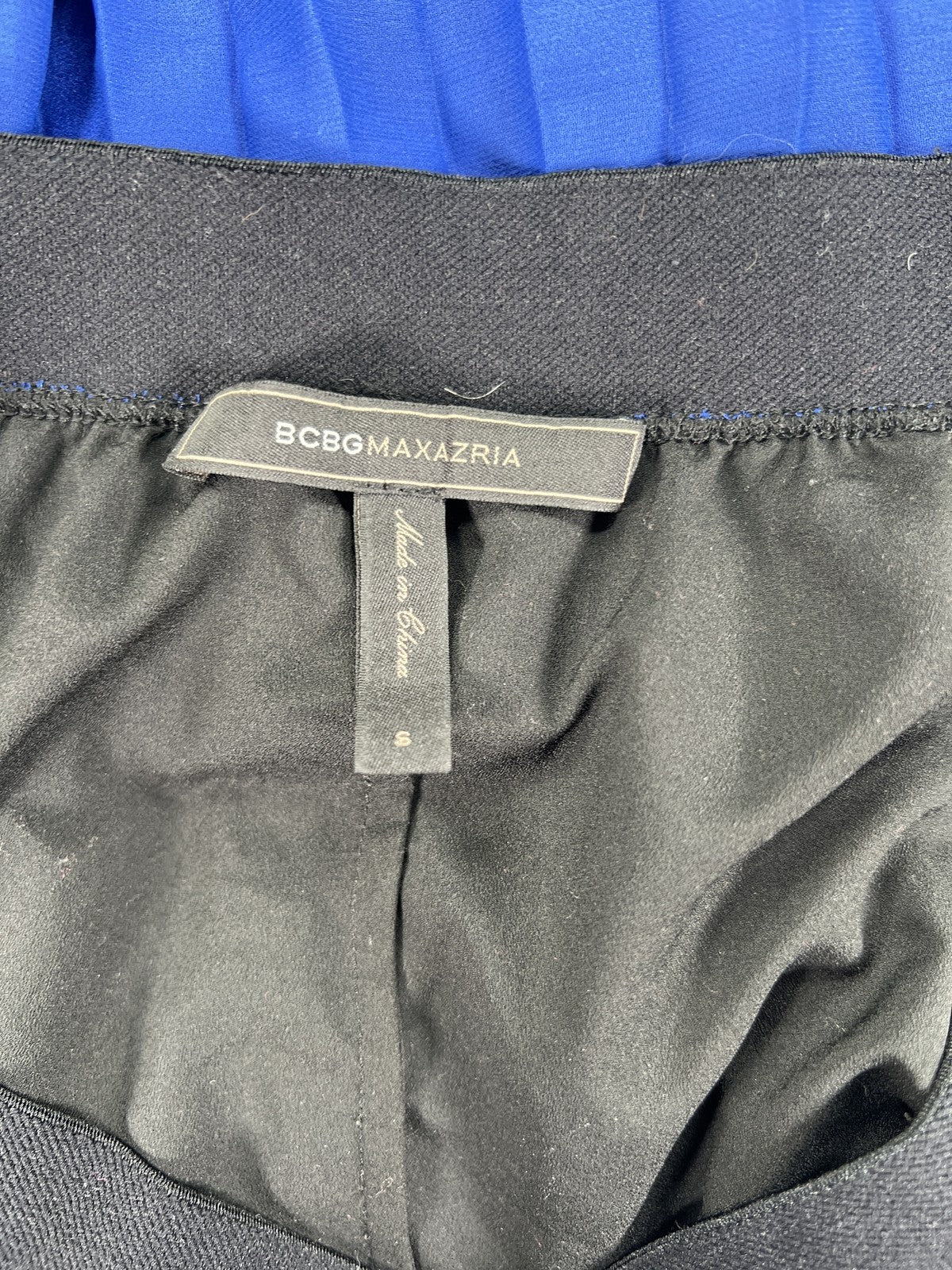 BCBGMaxazria Women’s Black/Blue Pleated Pull On Skirt - S